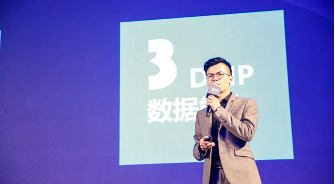 通过vivo大数据能力,让广告主自助制作精准人群包,定向尽可能多的目标用户。 通过vivo大数据能力,让广告主自助制作精准人群包,定向尽可能多的目标用户。